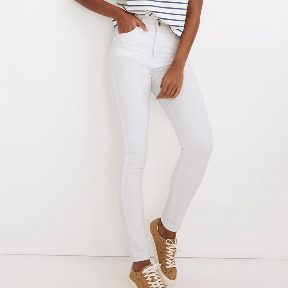 White 10 inch high rise skinny madewell jeans